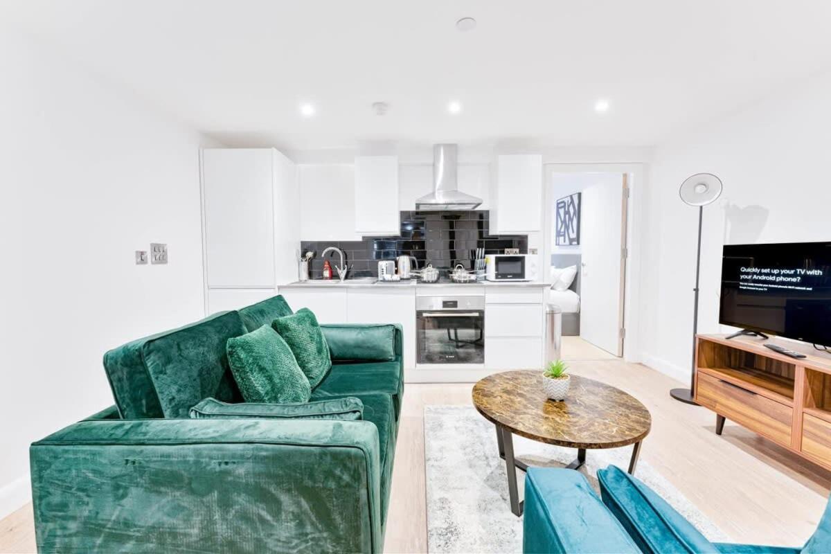 Modern 1 Bed Apartment In Burton-On-Trent Exterior foto