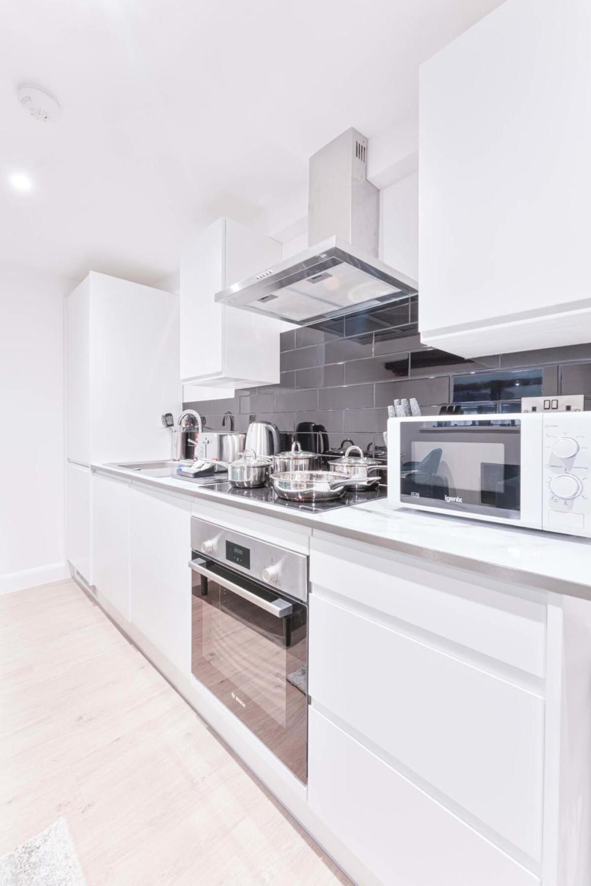 Modern 1 Bed Apartment In Burton-On-Trent Exterior foto